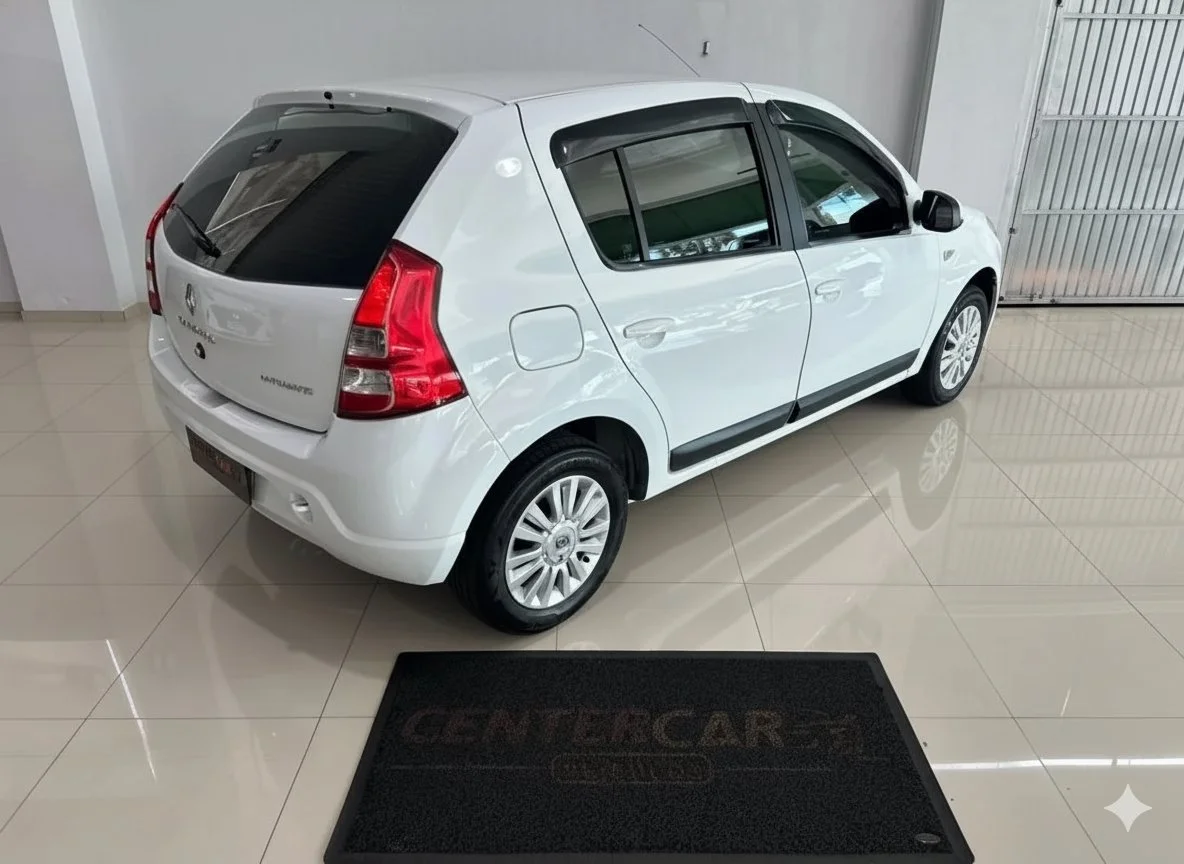 Renault SANDERO - Foto 2